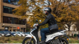 Romet gotowy na motocyklowy boom BIZNES, Motoryzacja - W najbliższych miesiącach sprzedaż motocykli z silnikami o pojemności do 125 cm3 może wzrosnąć nawet o ponad 20% - prognozuje Romet, największy polski producent skuterów i motocykli.