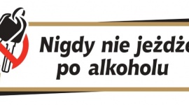 Co ósmy polski kierowca ambasadorem akcji „Nigdy nie jeżdżę po alkoholu” BIZNES, Motoryzacja - Ponad 30 nowych koalicjantów i aż 1 000 000 naklejek z symbolem przekreślonych kluczyków, które trafiły w ręce kierowców w całej Polsce, to efekty niespełna sześciu miesięcy działań prowadzonych w ramach 2. edycji ogólnopolskiej akcji „Nigdy nie jeżdżę po alkoholu”.