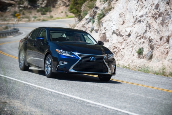 Lexus będzie montować samochody w Indiach