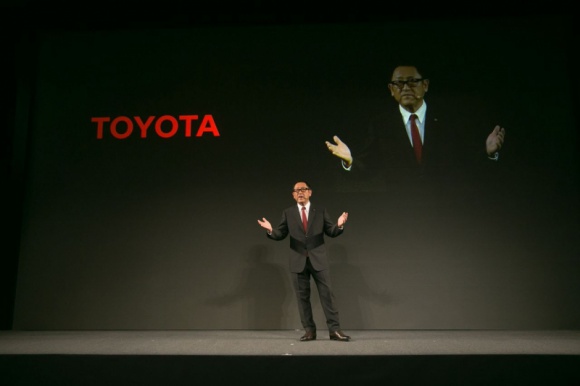 Toyota stawia na usługi mobilne