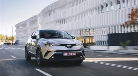 Czy Toyota pójdzie za ciosem i wprowadzi do oferty drugiego crossovera? BIZNES, Motoryzacja - W tym roku debiutuje nowy crossover C-HR, który zapowiada się na wielki przebój. Auto zadebiutowało już w Japonii i Europie, zaś w kwietniu będzie miało premierę w USA.