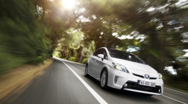Toyota Prius najszybciej sprzedającym się samochodem używanym w Anglii BIZNES, Motoryzacja - Brytyjski portal Auto Trader opublikował dane z kwietnia, z których wynika, że używane Priusy najkrócej czekają na zmianę właściciela. Średnio sprzedaż Priusa z 2014 roku zajmowała osobom zamieszczającym ogłoszenia na tym portalu 14 dni.