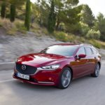 Dojrzała, elegancka, dystyngowana: Nowa Mazda6