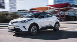 Hybrydowe hity 2018 roku: Toyota i Lexus absolutnymi liderami rynku BIZNES, Motoryzacja - Hybrydy z roku na rok zyskują coraz większą popularność, co potwierdzają wyniki sprzedaży samochodów z tego rodzaju napędem.