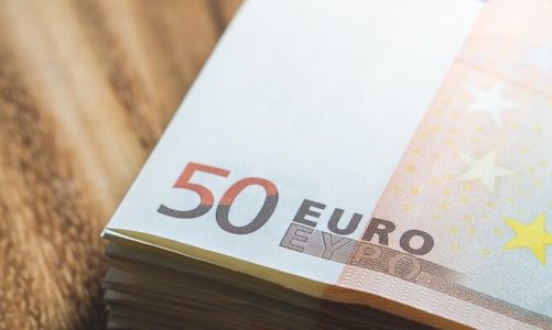 Przewoźniku płacz i płać, czyli o wynagrodzeniach minimalnych w Europie