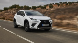 Wszystkie SUV-y Lexusa: nie tylko hybrydy BIZNES, Motoryzacja - Lexus to jedyna marka w segmencie premium oferująca aż pięć modeli SUV-ów, dostosowanych do potrzeb każdego użytkownika - w tym aż cztery z oszczędnym napędem hybrydowym.