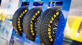 Sezon powrotu Goodyear do FIA WEC trwa. Następny przystanek Fuji w Japonii BIZNES, Motoryzacja - Po historycznym starcie w Długodystansowych Mistrzostwach Świata FIA (WEC), zespół Goodyear Racing kieruje się na wschód, aby wziąć udział w 6-godzinnym wyścigu Fuji. Znany z kapryśnej pogody i skomplikowanej budowy tor stanowi duże wyzwanie dla zespołów i konstruktorów opon.